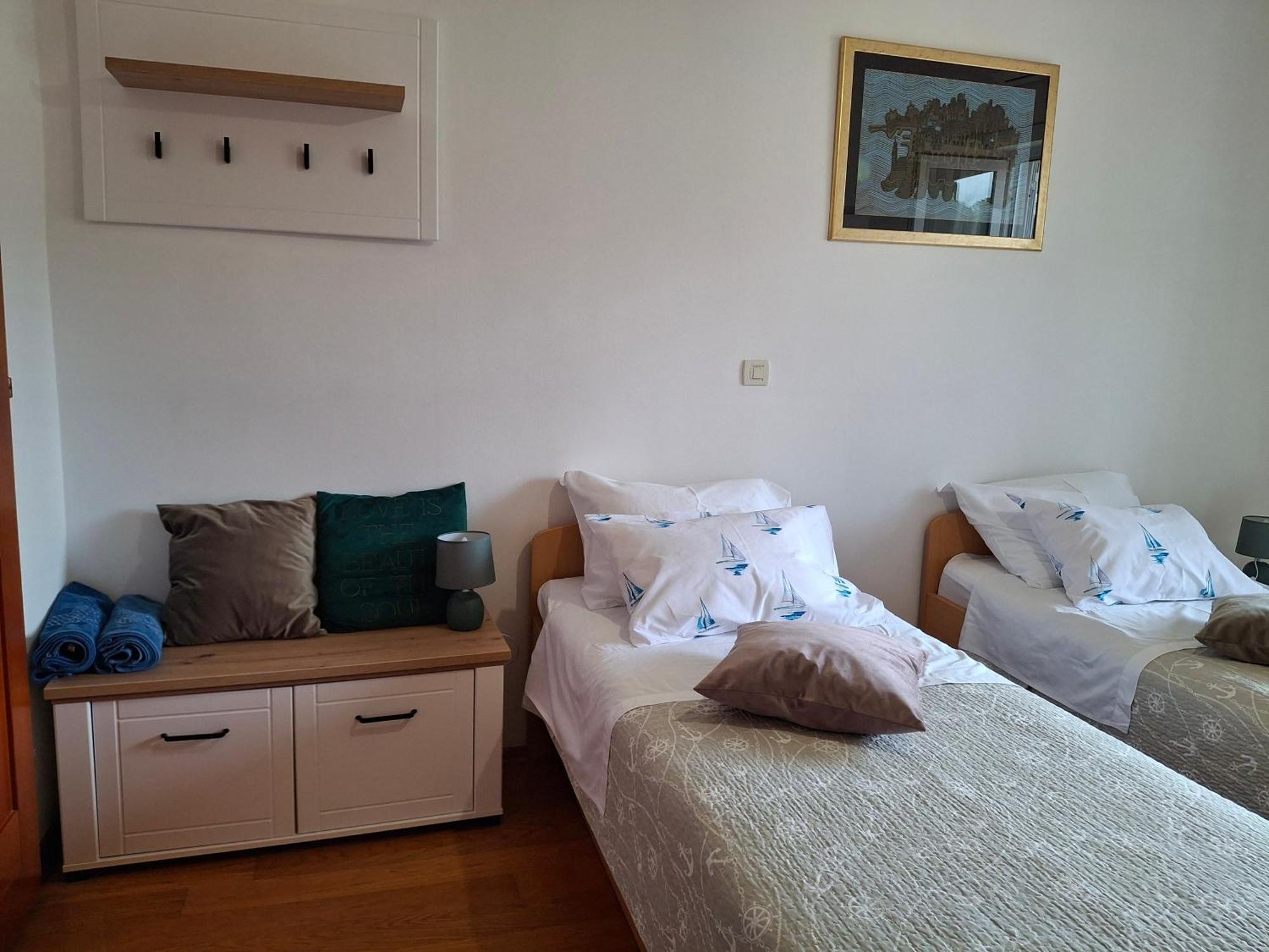 Apartments Eva ดูบรอฟนิก ภายนอก รูปภาพ