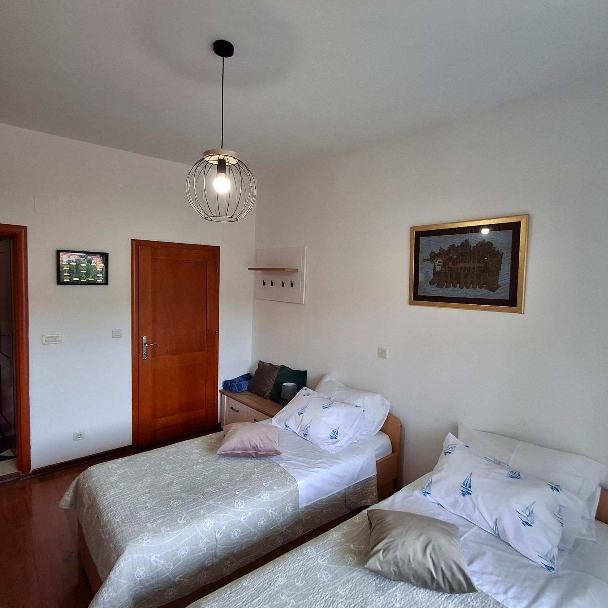 Apartments Eva ดูบรอฟนิก ภายนอก รูปภาพ
